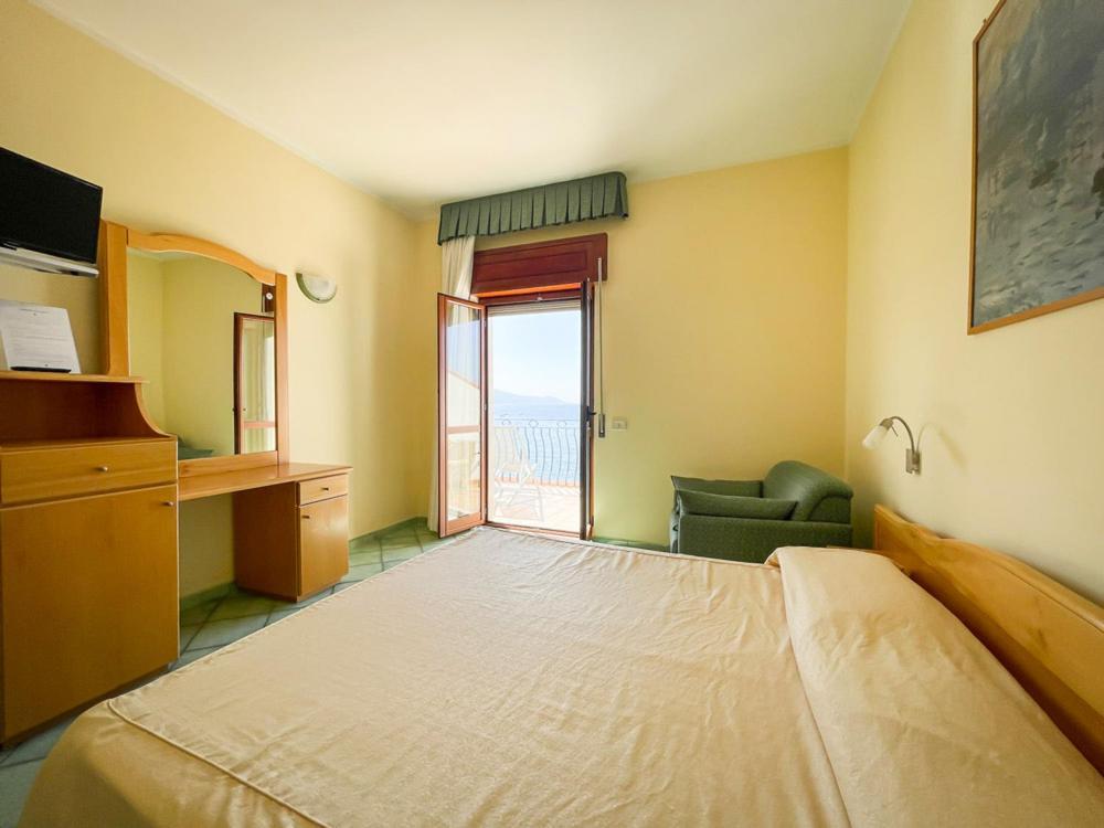 Albergo Da Carmine Castellabate Exteriör bild