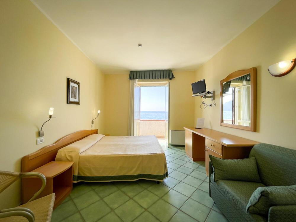 Albergo Da Carmine Castellabate Exteriör bild